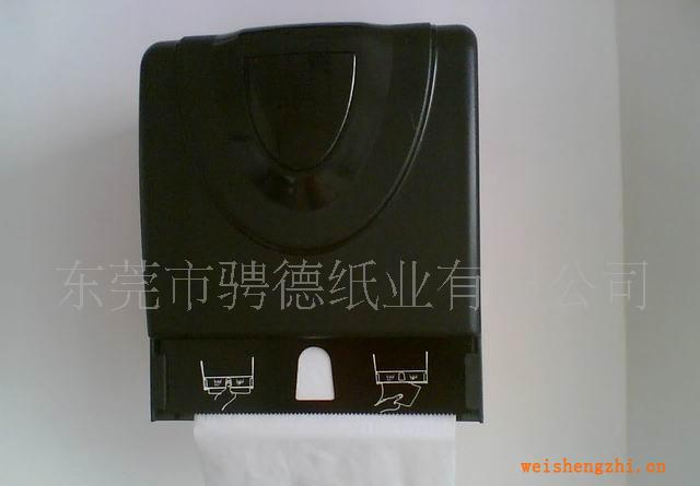 供應騁德牌紙巾、再生環保紙、生活用紙